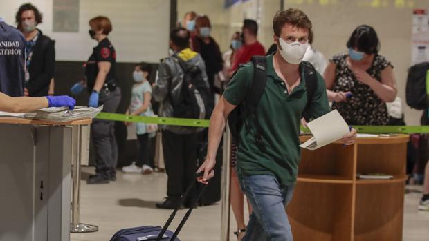El aeropuerto de Sevilla recupera el 80% de las rutas el próximo mayo