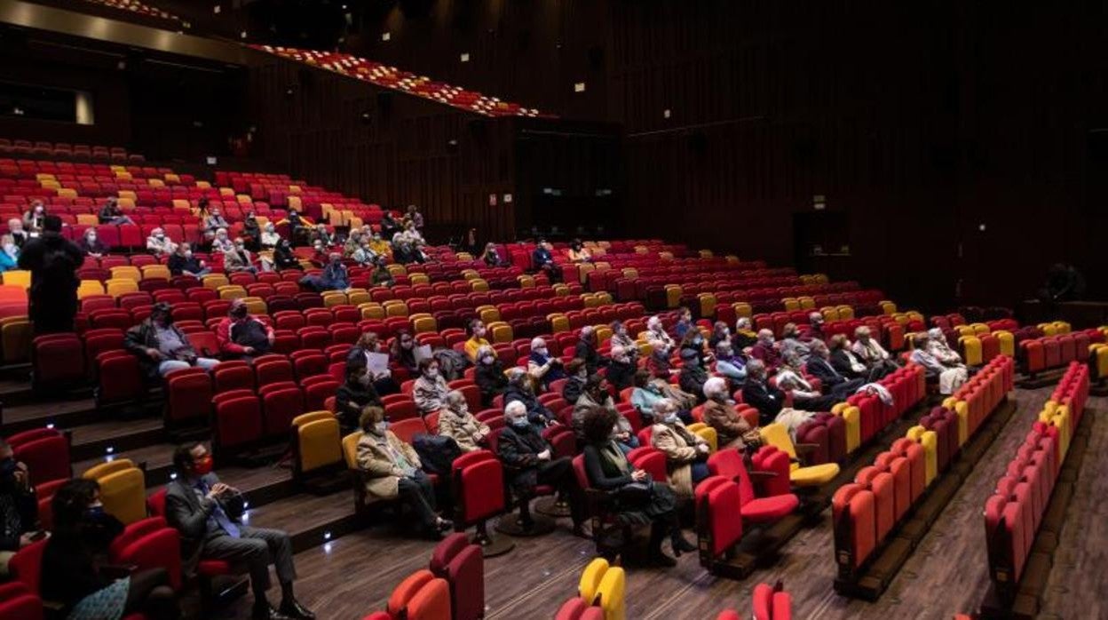 Patio de butacas del Cartuja Center Cite este viernes momentos antes del inicio de la función