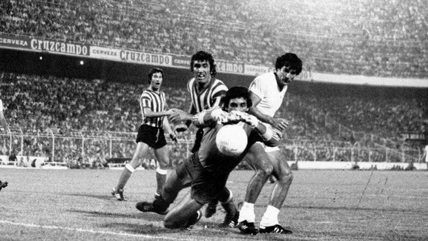 #ArchivoABCsev: recuerdos del Betis y del Sevilla en el Trofeo Ciudad de Sevilla rescatados del archivo de ABC