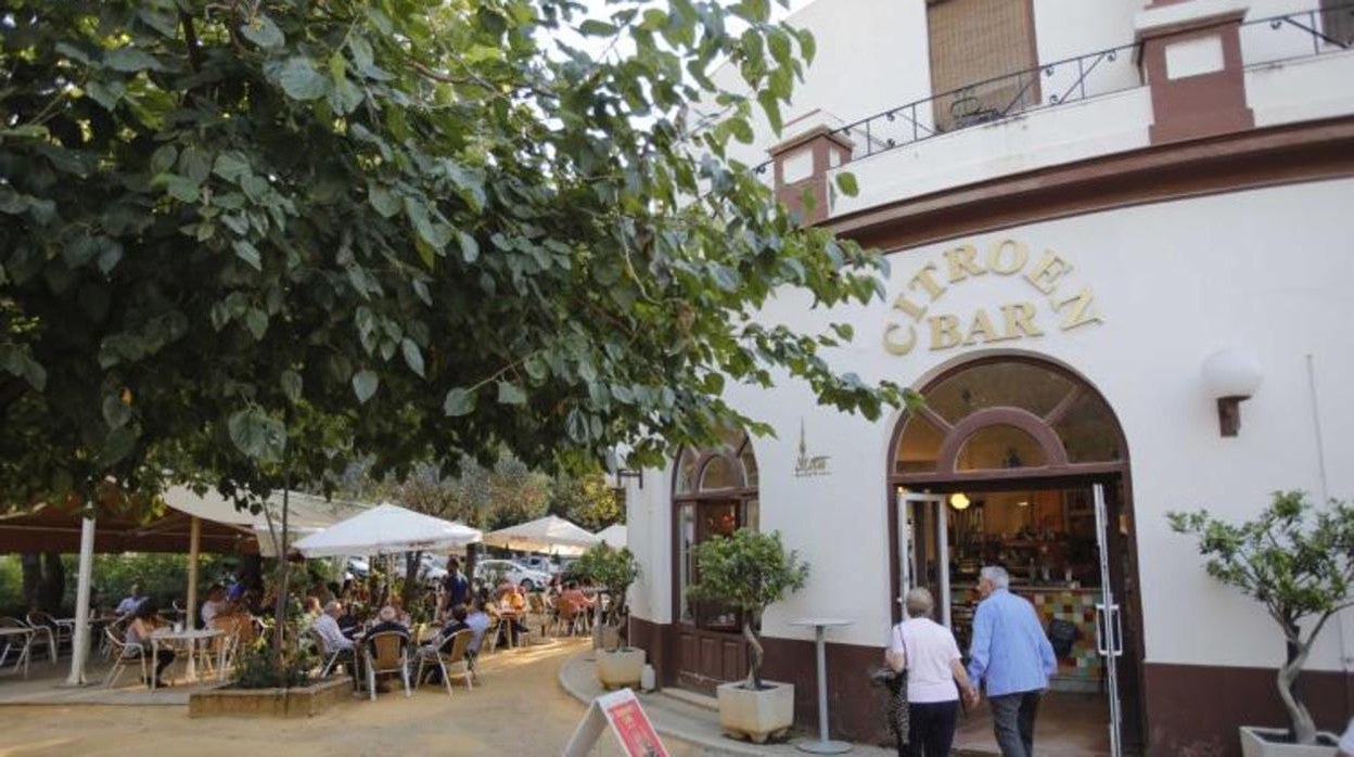 Fachada del bar Citroen