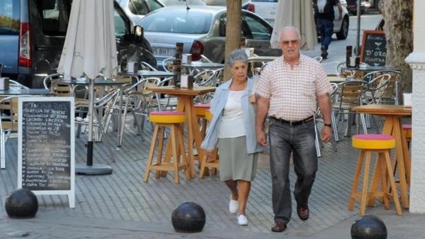 Niveles de alerta en la provincia de Sevilla: restricciones y aforos en bodas, transportes, bares...