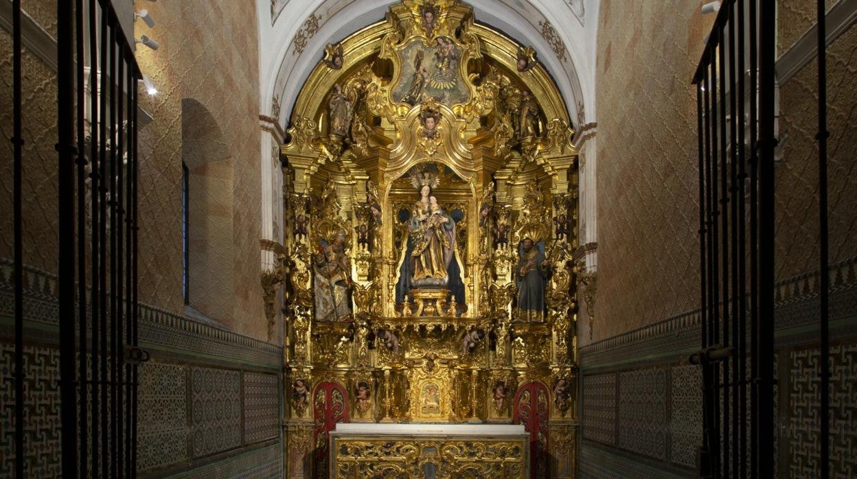 Retablo de la capilla sacramental de San Jacinto, restaurado