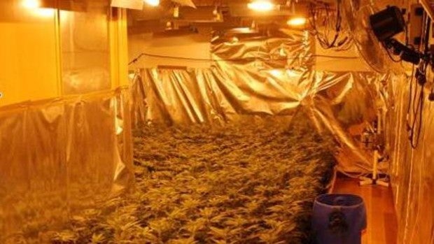 Calor y marihuana: la red eléctrica salta por los aires en el Polígono Sur de Sevilla