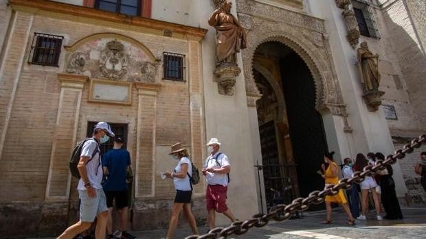 Los distritos sanitarios de Sevilla no cambian sus niveles de alerta por coronavirus