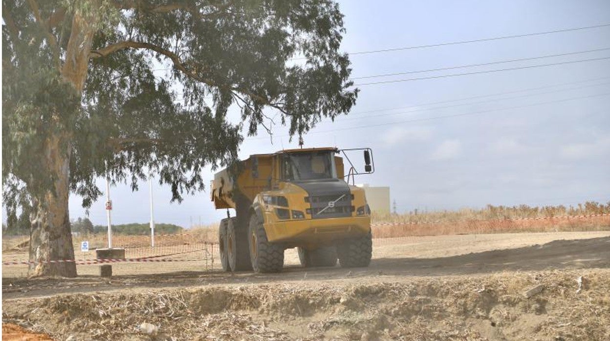 Movimiento de tierra en la parcela de Palmas Altas
