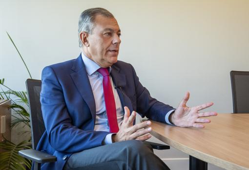 José Luis Sanz: «Espadas no ha tenido ni una mala palabra, ni una buena acción»