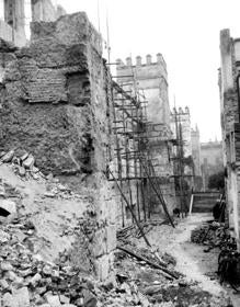 Derribos en la plaza del Triunfo