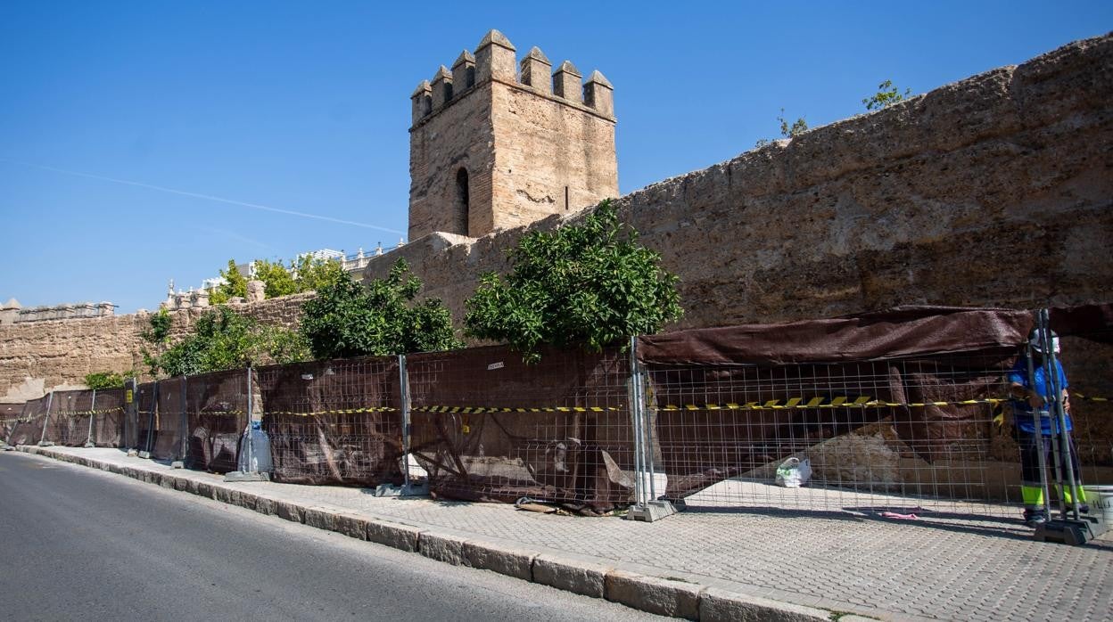 Muralla de la Macarena, que se está restaurando en estos momentos