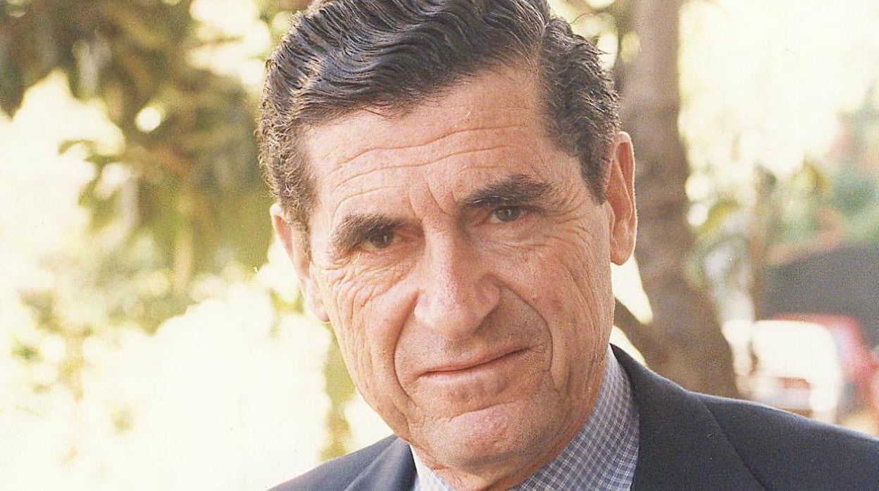 Reacción de exalcaldes de Sevilla tras conocer la noticia de la muerte de Fernando de Parias Merry