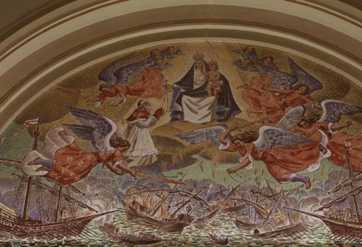 El mural con la escena alegórica de la batalla de Lepanto en la capilla de la Real Maestranza
