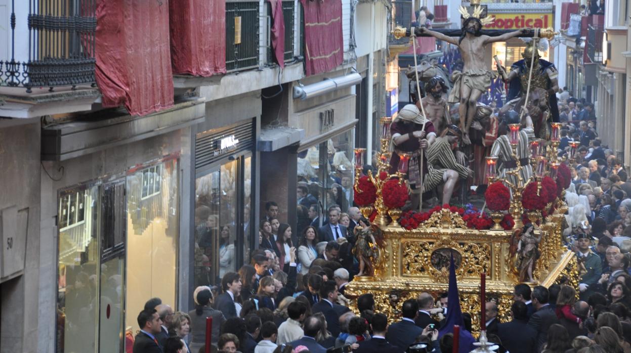El misterio de Santa Catalina por la calle Sierpes