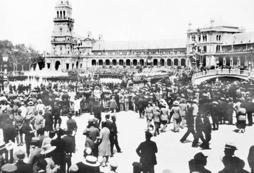 Desde la inauguración la Plaza de España es un símbolo de la ciudad