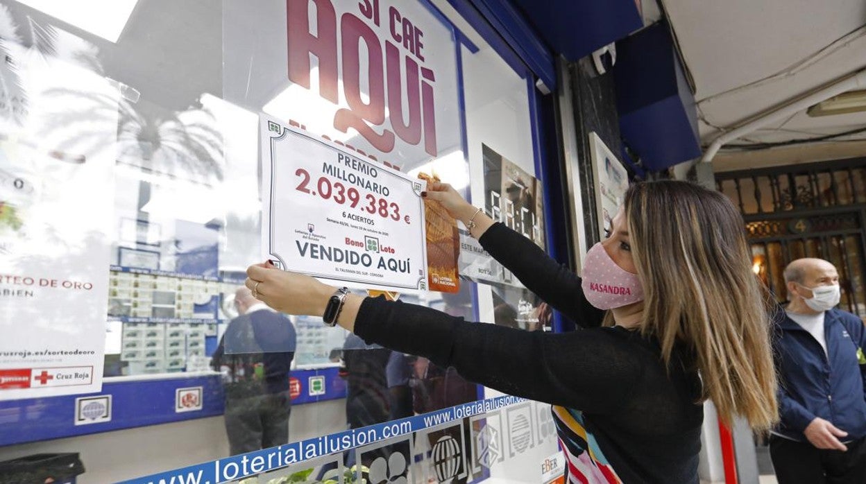 Dos quintos y el segundo premio dejaron más de tres millones de euros en Sevilla