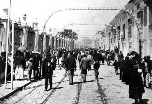 La calle San Fernando a principios de siglo