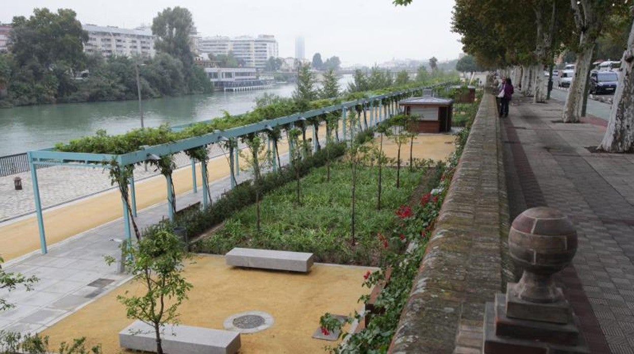 La pérgola y los quioscos del muelle de Nueva York
