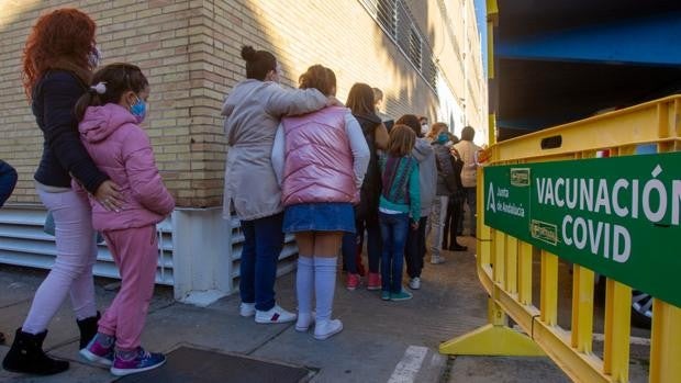 Sevilla bate el récord histórico de nuevos contagiados en un solo día con más de 4.100 positivos