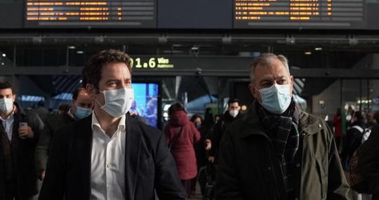 Teodoro García Egea y José Luis Sanz, el viernes en Santa Justa