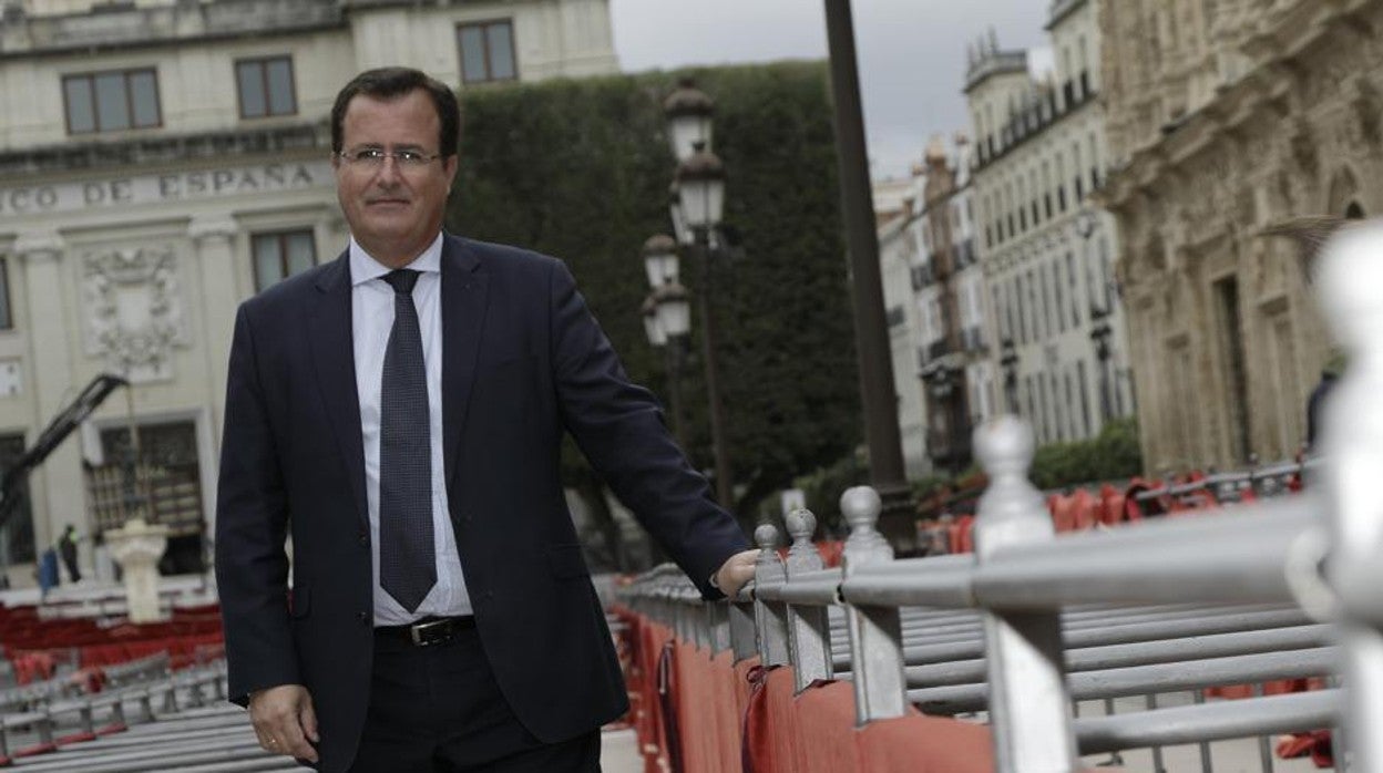 Juan Carlos Cabrera, en los palcos de la Carrera Oficial