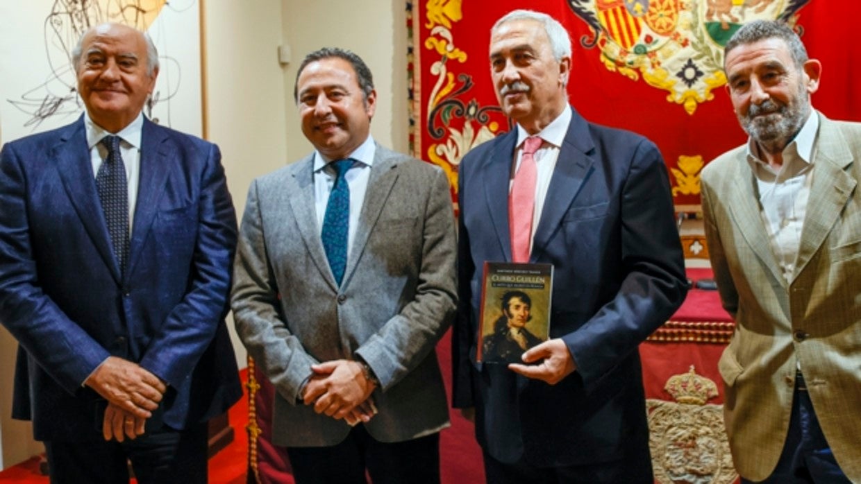 El empresario Ramón Valencia y el delegado del Gobierno de la Junta, Ricardo Sánchez, han asistido a la presentación