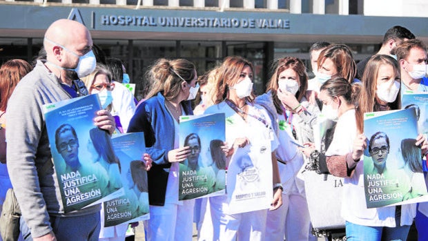 Crecen las agresiones verbales a sanitarios en Sevilla, especialmente en centros de salud, aunque la mayoría no se denuncian
