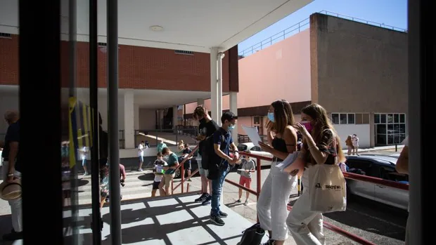 La Universidad de Sevilla permitirá empezar el máster de Ingeniería con asignaturas pendientes