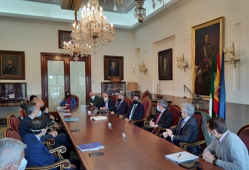 Reunión en la Autoridad Portuaria con el presidente de Puertos del Estado