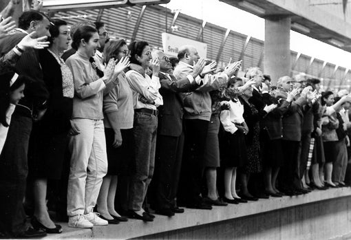 Aplausos a la llegada a Santa Justa