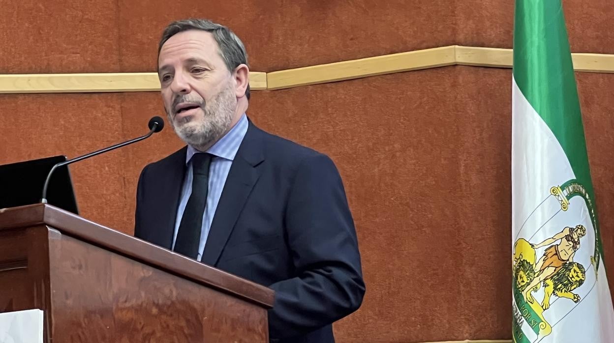 Pablo Noguera recogió el 1 de junio el premio de las asociaciones de trasplantados andaluces otorgado a Carlos Amigo Vallejo por su apoyo a las donaciones de órganos