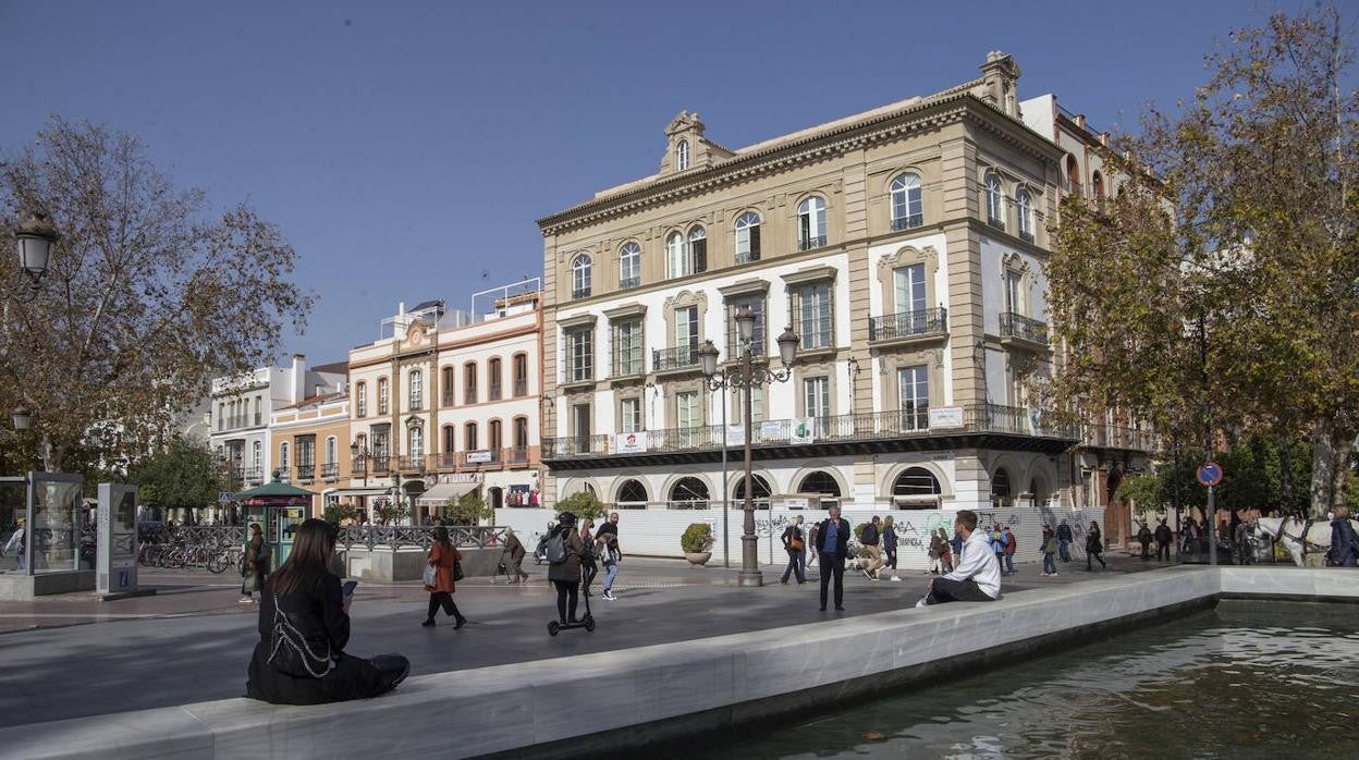 Fachada del próximo hotel Coliseo, en la Puerta de Jerez