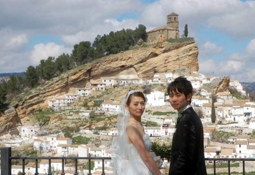 Uno de los miradores más conocidos de Montefrío, escenario de bodas japonesas