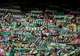 Betis y Atlético lideran la compra de entradas en la grada visitante de los estadios de LaLiga