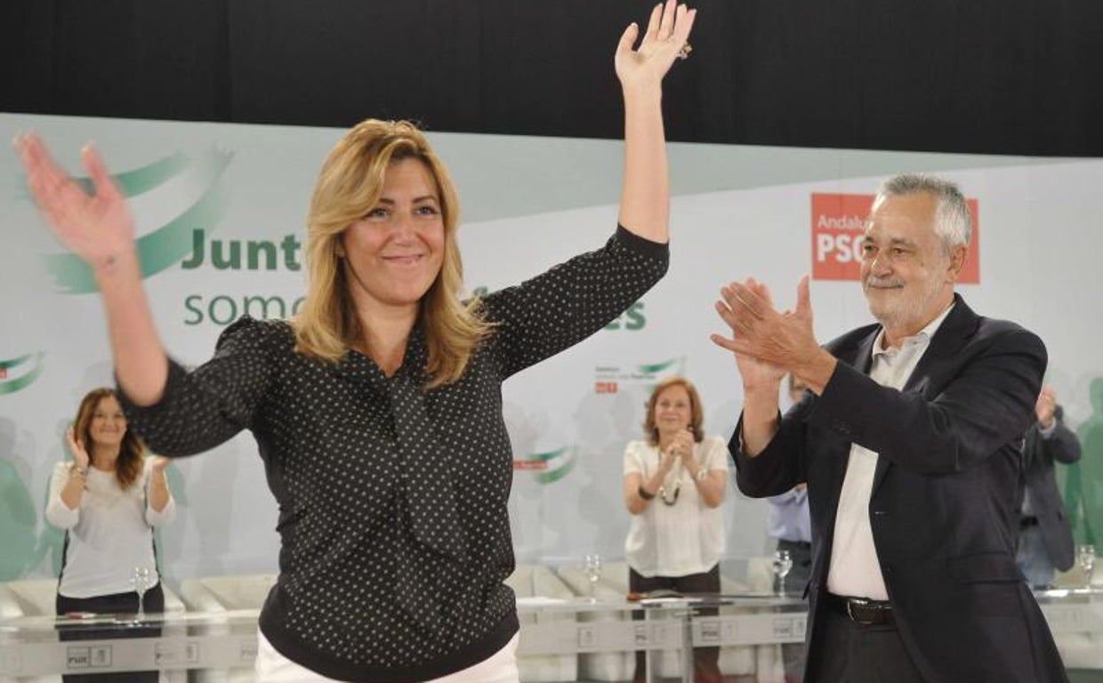 Susana Díaz pasa de sacrificar a Griñán a firmar su indulto tras la condena del caso ERE