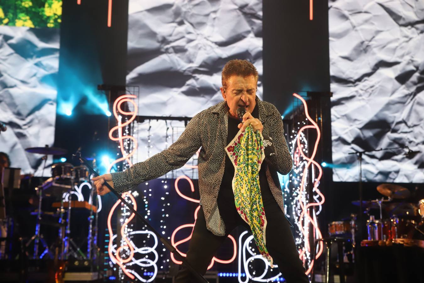 El vibrante concierto de Manolo García en Córdoba, en imágenes