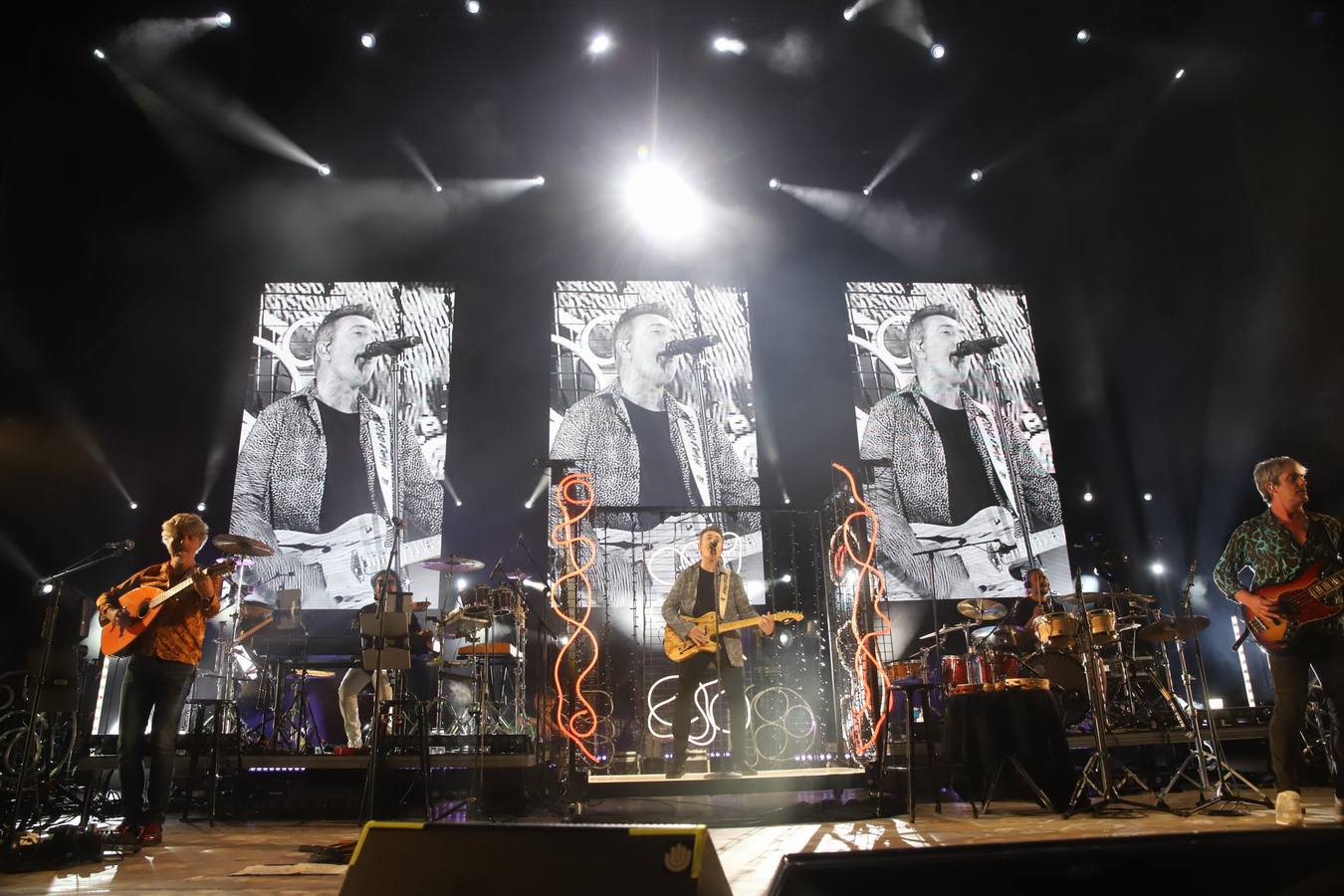 El vibrante concierto de Manolo García en Córdoba, en imágenes