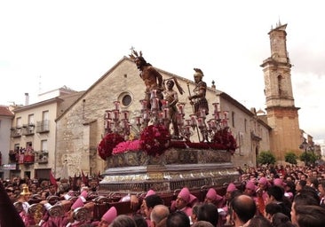 Lucena empieza a diseñar una magna cofrade para 2025 con 18 imágenes de la Semana Santa