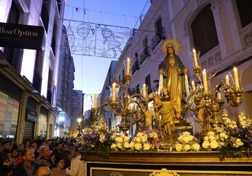 Fotos: la alegre procesión de la Virgen de la Medalla Milagrosa en Córdoba