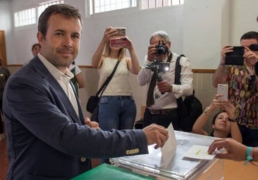 El exalcalde socialista de Jaén descarta dimitir y dice ser víctima de una campaña de difamación