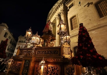 Fotos: la elegante procesión del Niño Jesús de la Compañía en Córdoba