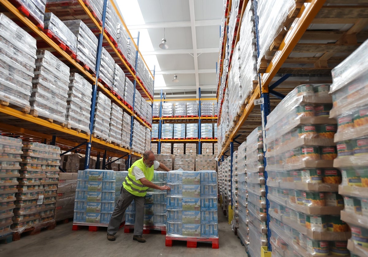Interior del Banco de Alimentos San Rafael