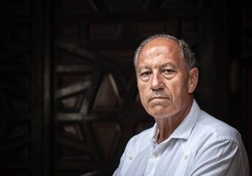 Antonio Santiago (médico y capataz): «Los costaleros hacen que parezca que las imágenes andan, pero no son los protagonistas»