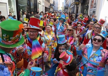 La Cabalgata del Carnaval llena de exuberancia las calles