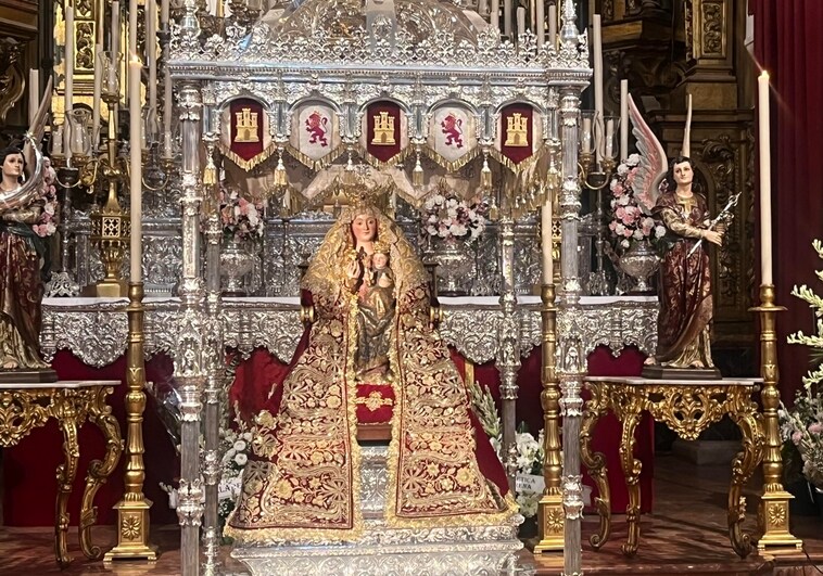 Este es el Acompañamiento Musical de la Virgen de Valme en su Extraordinaria por Sevilla