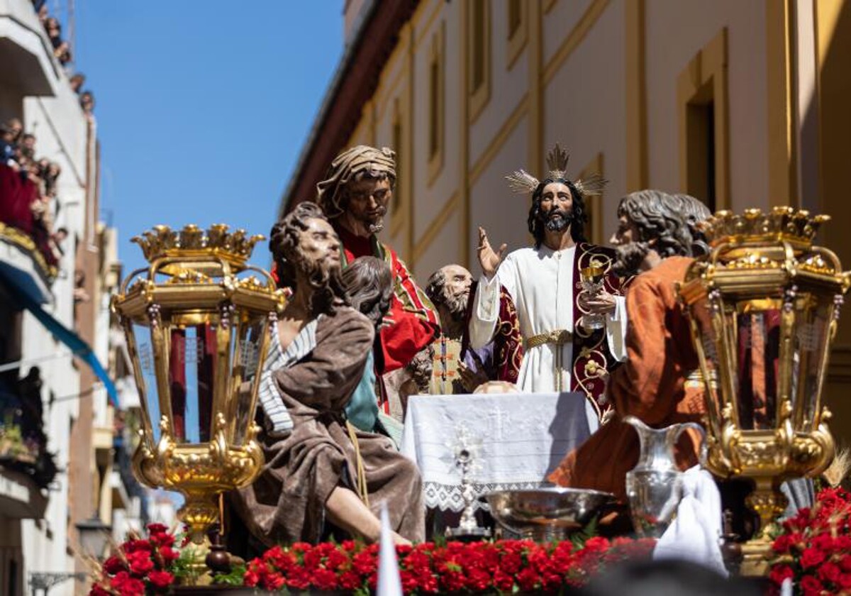 Los aspectos logísticos a considerar en la nueva organización del Domingo  de Ramos en la Semana Santa de Sevilla en 2024