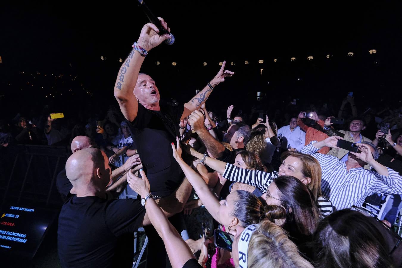 En imágenes, estreno en Sevilla de la gira mundial 'Battito infinito