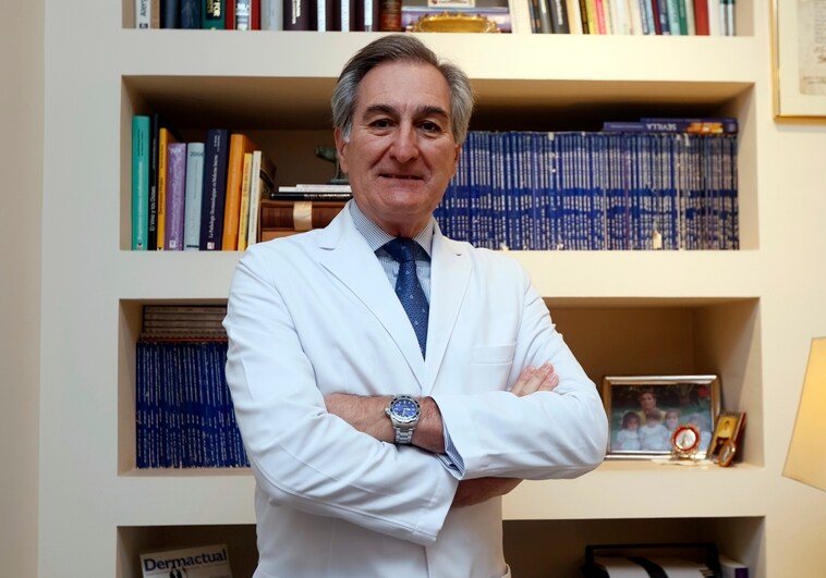 El dermatólogo y catedrático de Medicina Julián Conejo Mir
