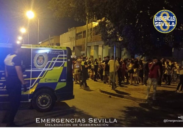 Noche de peleas y robos en el botellón que se monta junto al Lope de Vega de Sevilla