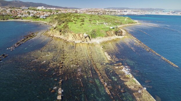 Imagen aérea de los flysch de Algeciras