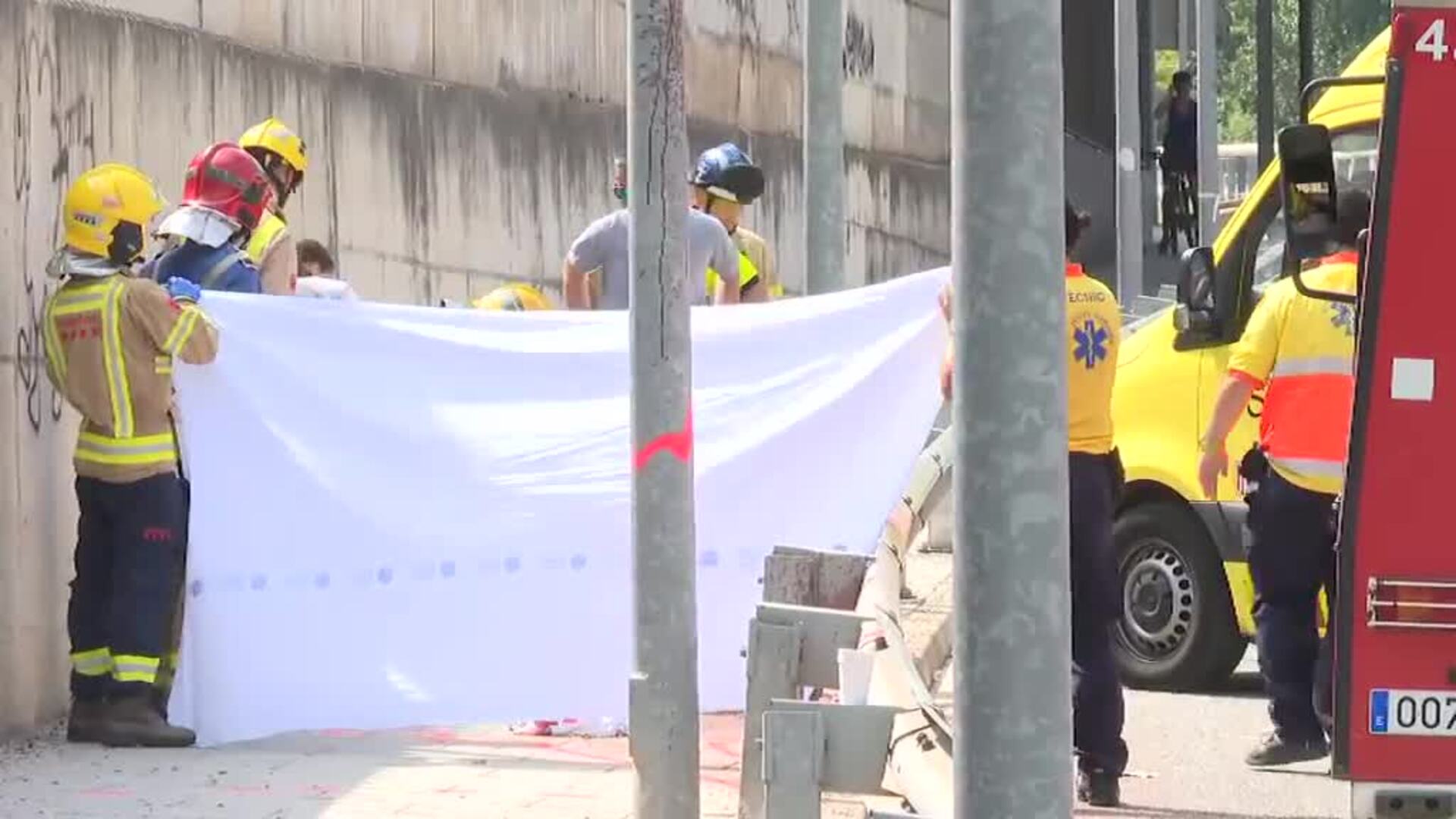 Mueren dos ciclistas atropellados por un coche en Castellbisbal