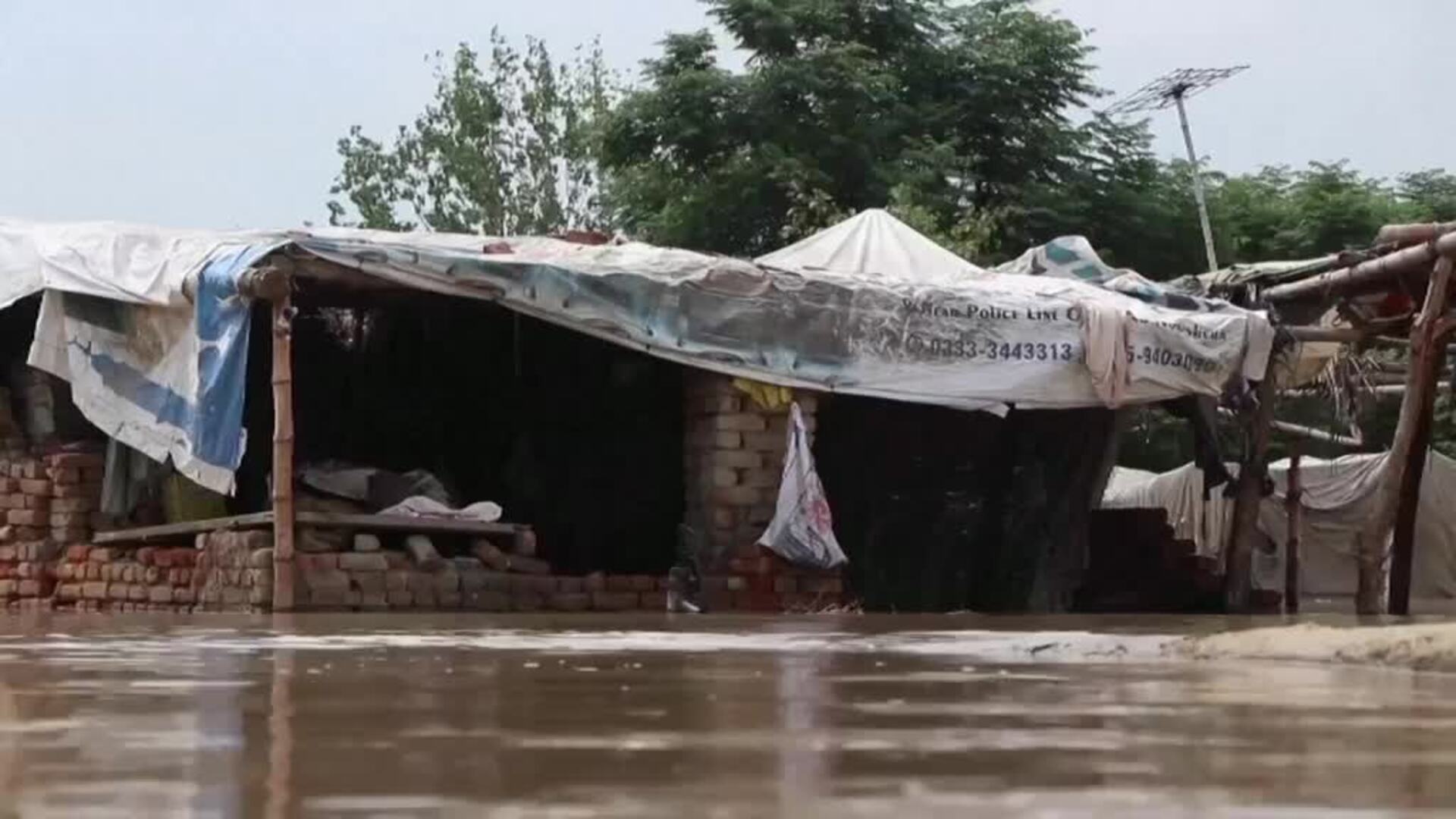 Las inundaciones en Pakistán causan más de 1.000 muertos