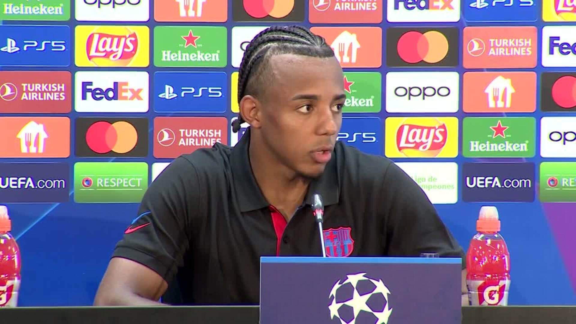 Jules Koundé: "Piqué es una persona muy competitiva y es muy importante para el grupo"